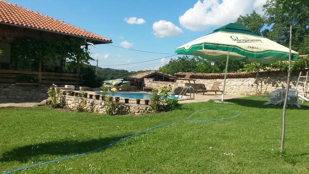 Hotel Pri Chakara Arbanasi Exterior foto